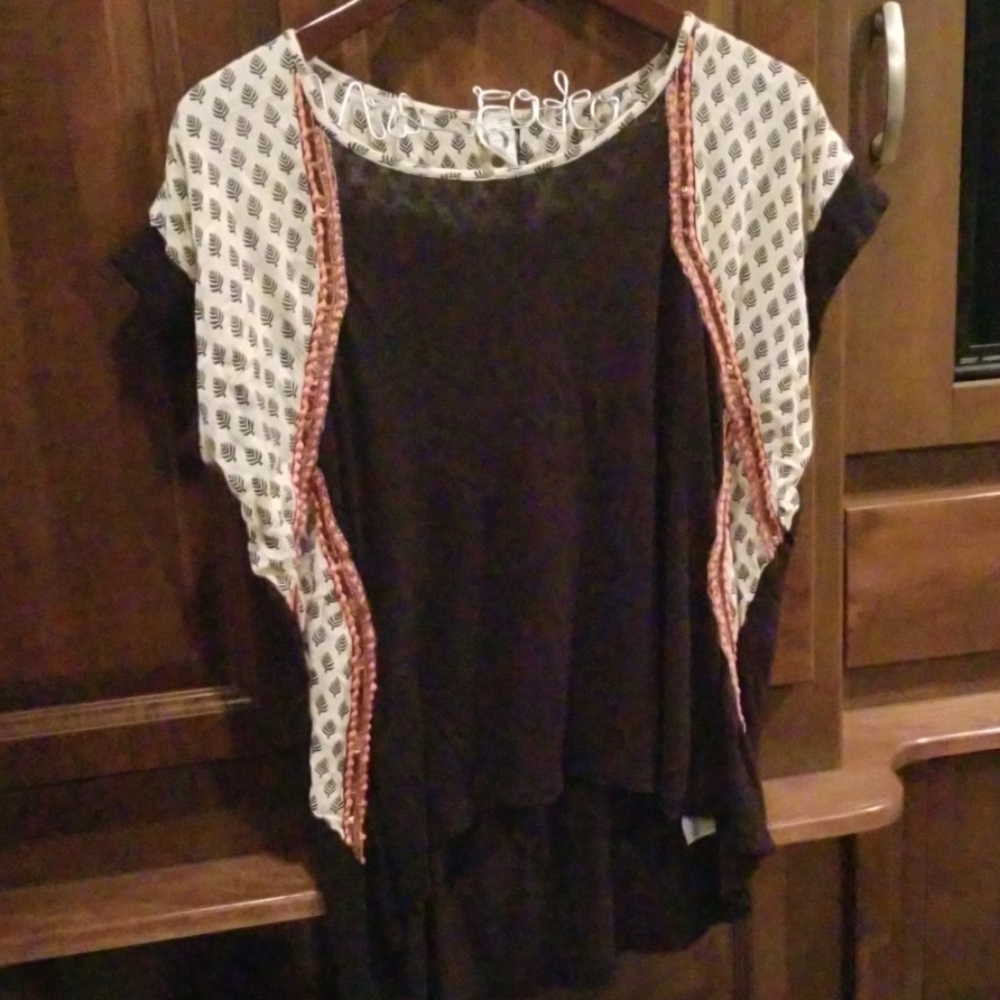 Anthropologie Akemi + Kin Lunada Top
